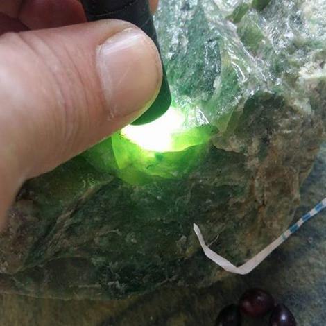 Idocrase / Vesuvianite Hydrogrossular Garnet 1 Killo
